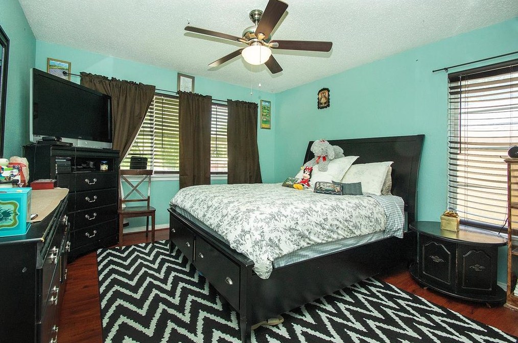 4545 Kushla Ave, Dallas TX 75216-6828 exterior