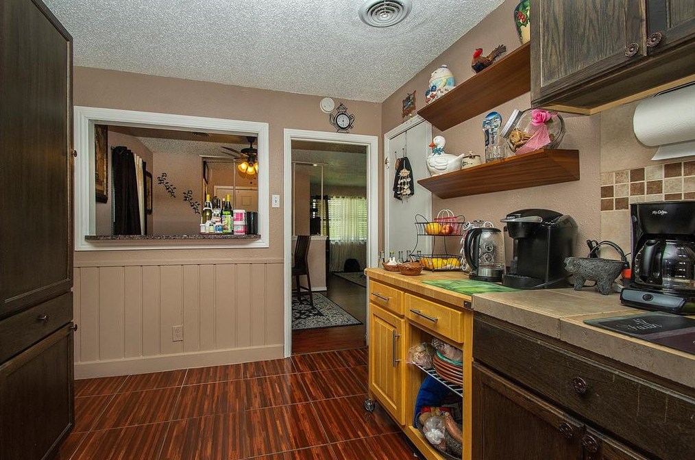 4545 Kushla Ave, Dallas TX 75216-6828 exterior