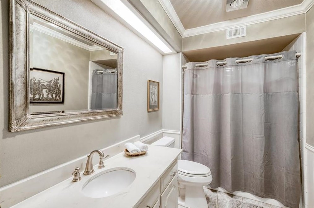 13421 Tangleridge Ln, Dallas TX exterior