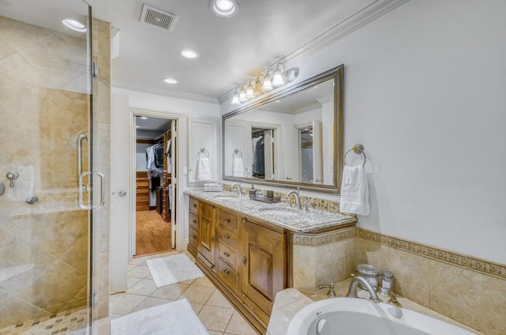 13421 Tangleridge Ln, Dallas TX exterior