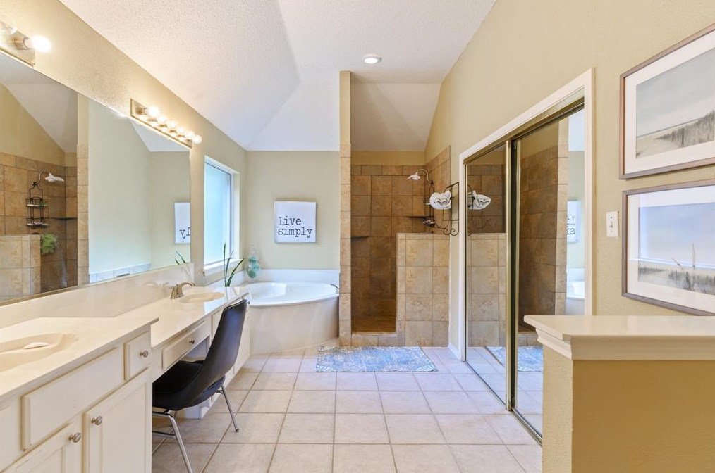 1624 Ariel Dr, Mesquite TX 75181-1776 exterior