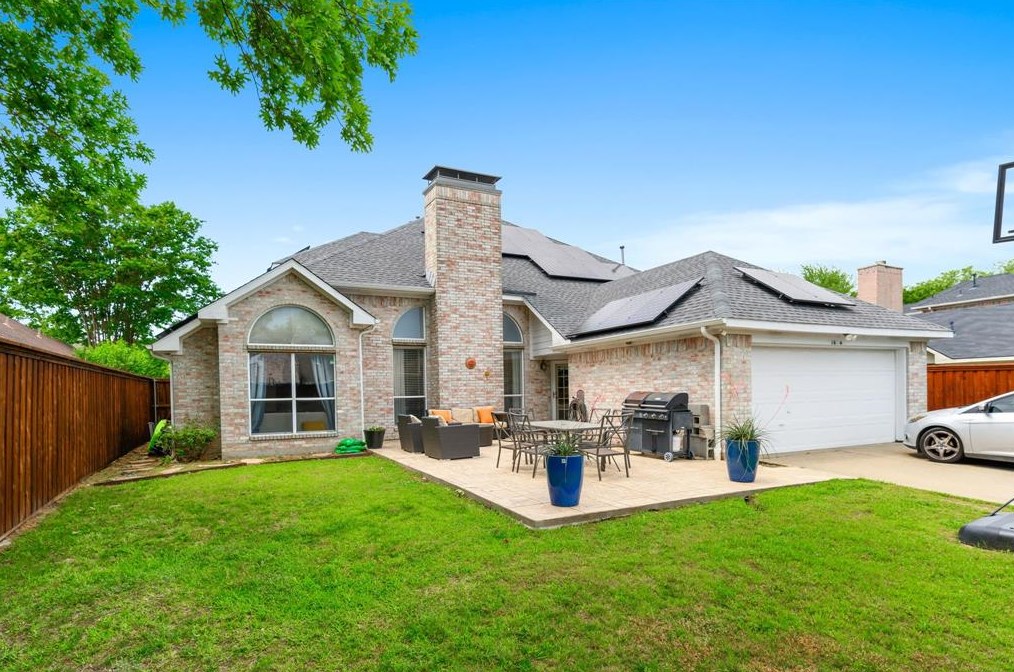 1624 Ariel Dr, Mesquite TX 75181-1776 exterior