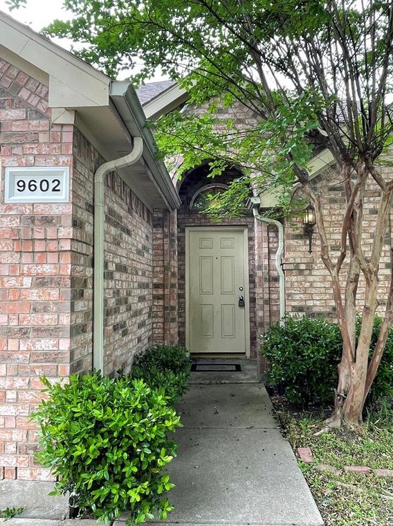 9602 Glenshee Dr, Rowlett TX  75089-9551 exterior