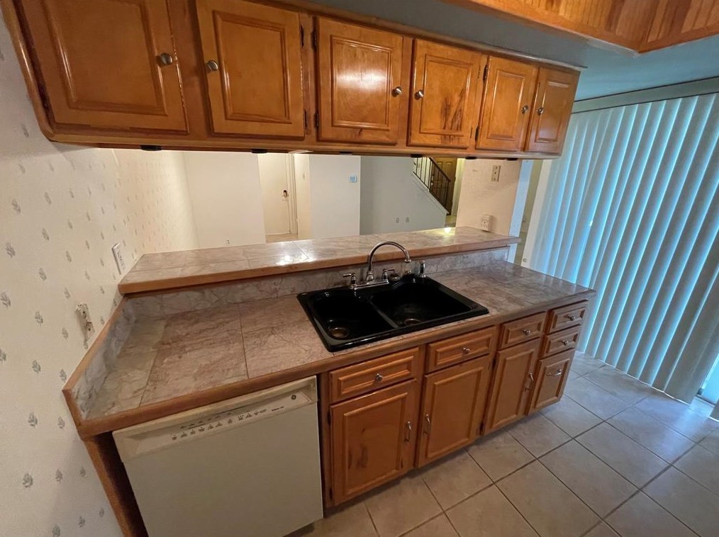 2660 Via Blanca, Carrollton TX 75006-4654 exterior