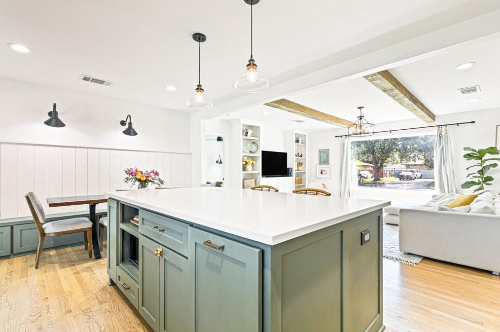 3705 Skyline Dr, Rowlett TX 75088-5174 exterior