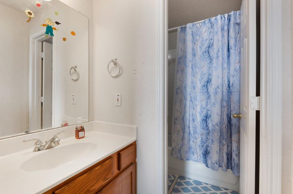 3329 Strm Side Ct, Mesquite TX 75181-4294 exterior