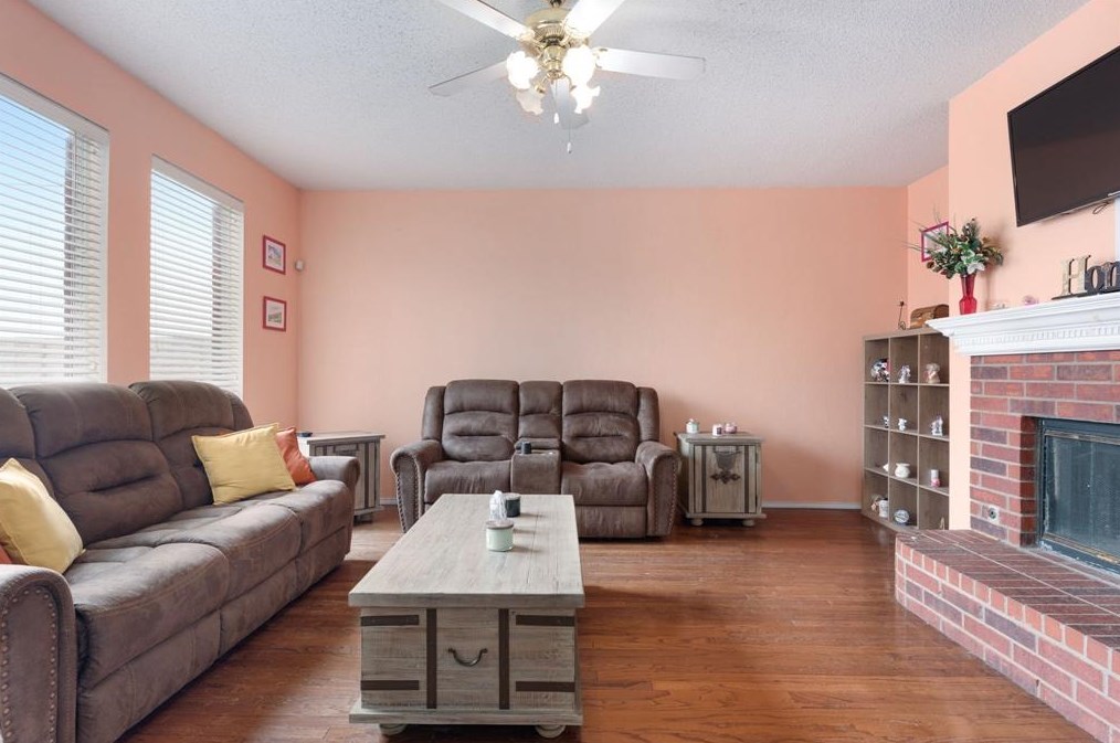 3329 Strm Side Ct, Mesquite TX 75181-4294 exterior