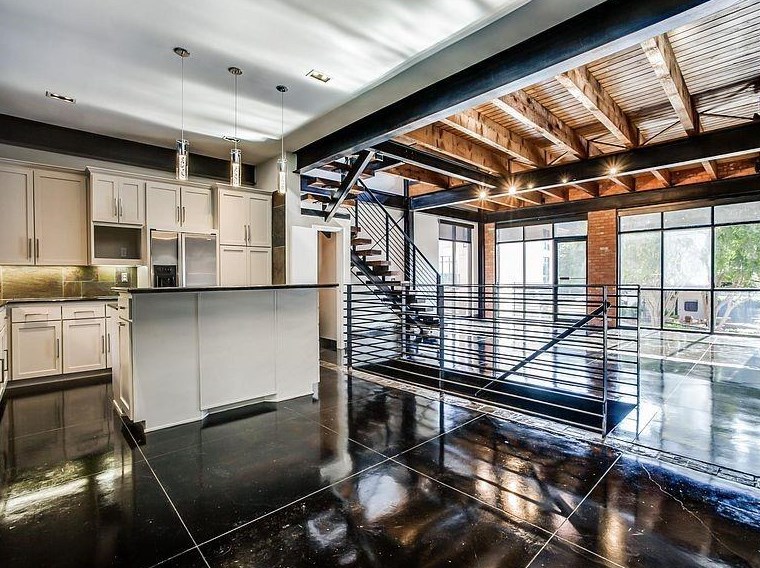 2915 Magnolia Hill Ct, Dallas TX  75201-1680 exterior