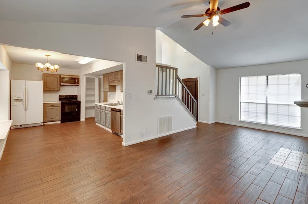 4521 Mariner Dr, Rowlett TX 75088-8949 exterior