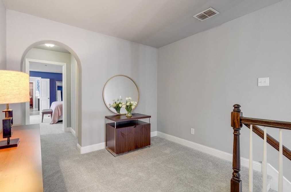 2225 Longwood Dr, Carrollton TX 75010-4911 exterior