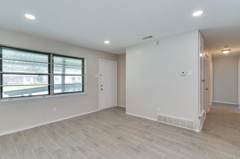 3619 Emerald Dr, Mesquite TX 75150-2529 exterior