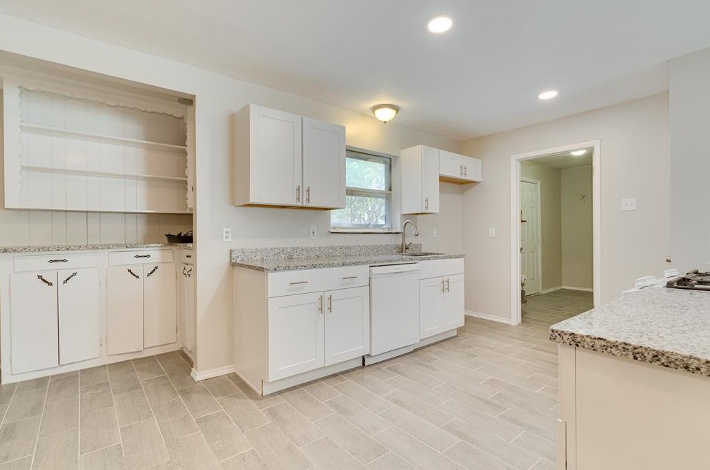 3619 Emerald Dr, Mesquite TX 75150-2529 exterior