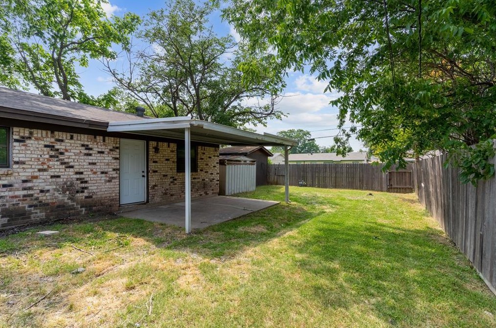 3619 Emerald Dr, Mesquite TX 75150-2529 exterior