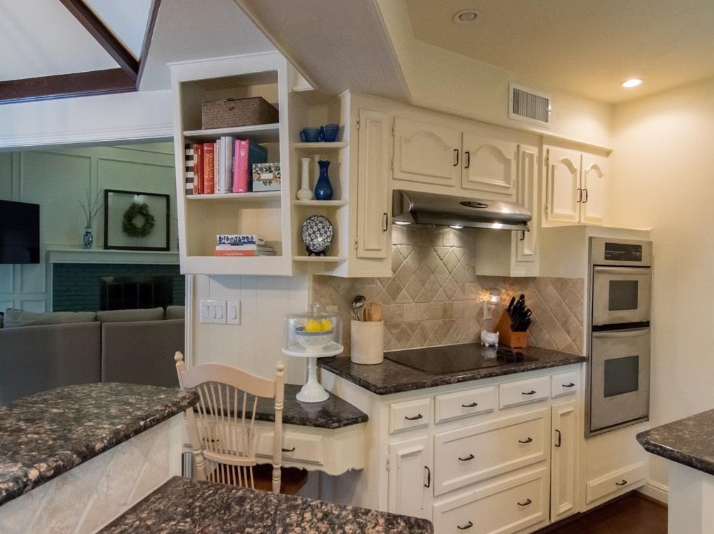 6801 Ledyard Dr, Dallas TX  75248-2210 exterior