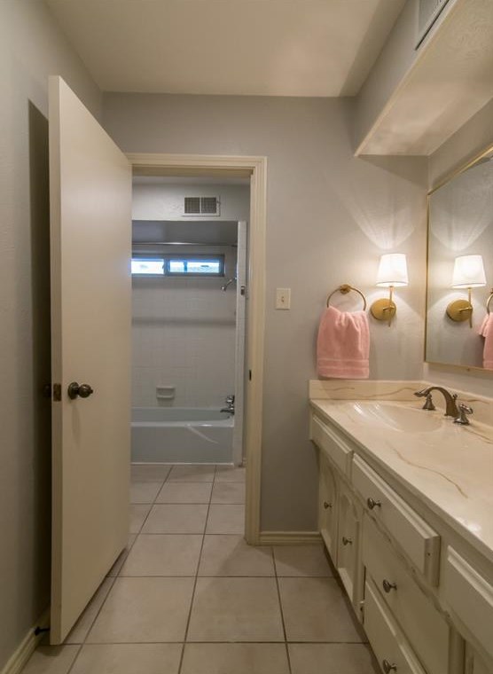 6801 Ledyard Dr, Dallas TX  75248-2210 exterior