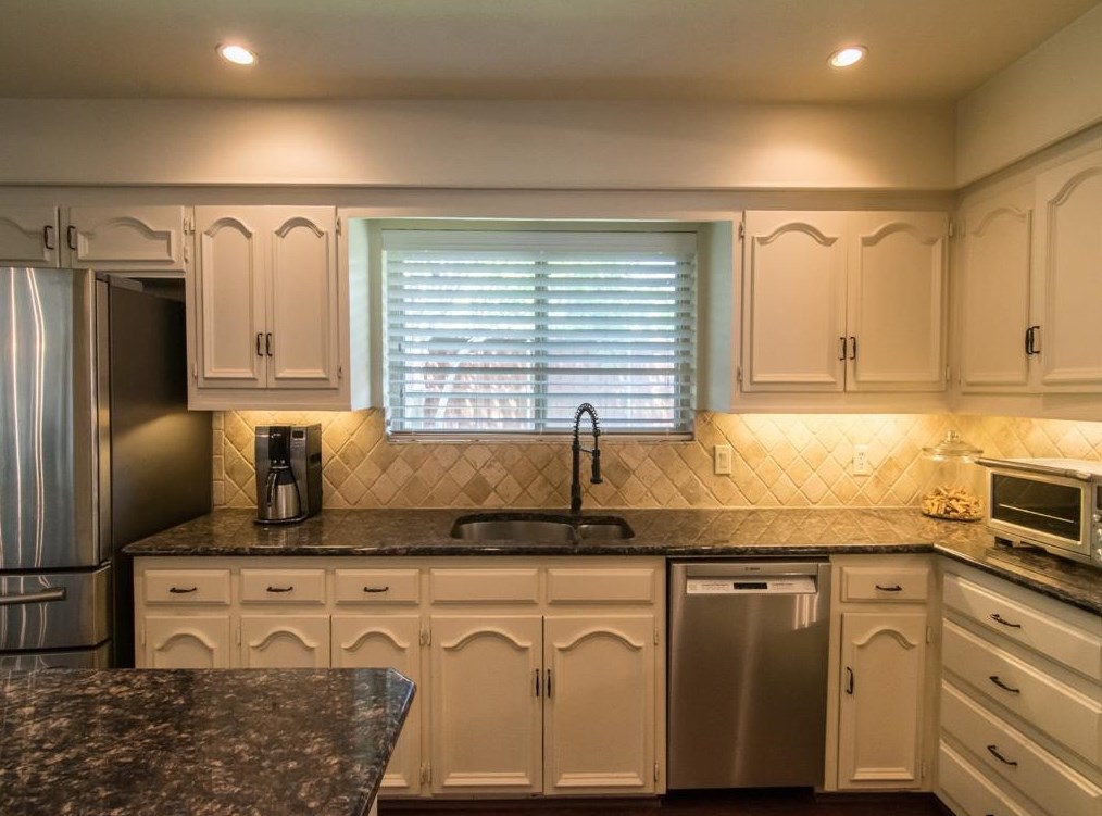 6801 Ledyard Dr, Dallas TX  75248-2210 exterior