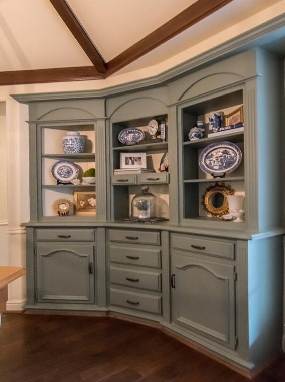 6801 Ledyard Dr, Dallas TX  75248-2210 exterior