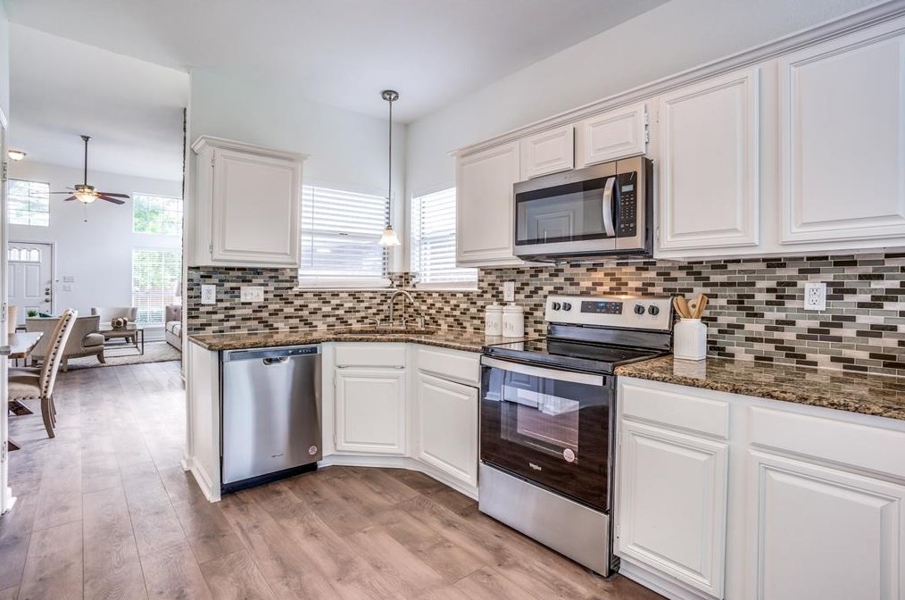 1433 Savannah St, Mesquite TX 75149-8715 exterior