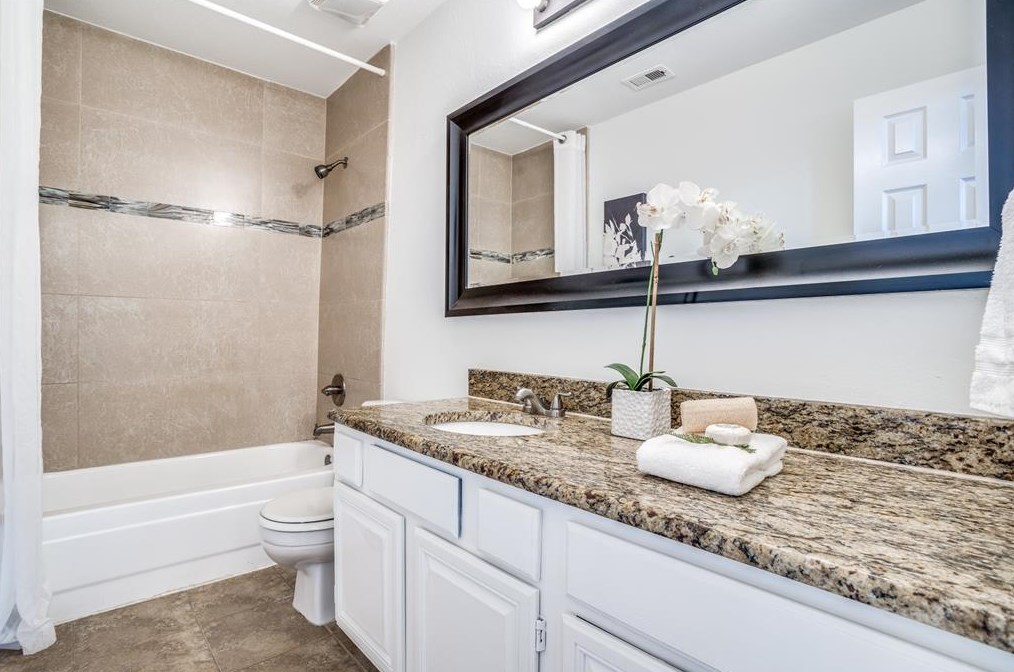 1433 Savannah St, Mesquite TX 75149-8715 exterior