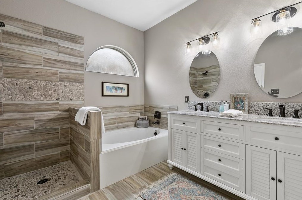 8601 Seafield Ln, Rowlett TX 75089-8311 exterior