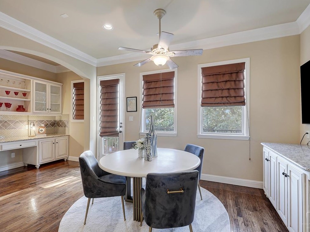 4233 Haskell Dr, Carrollton TX 75010-4280 exterior