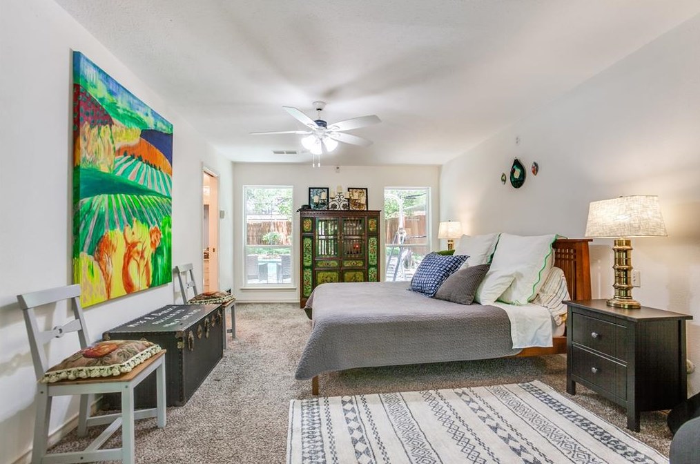 13117 Roaring Spg Ln, Dallas TX  75240-5647 exterior