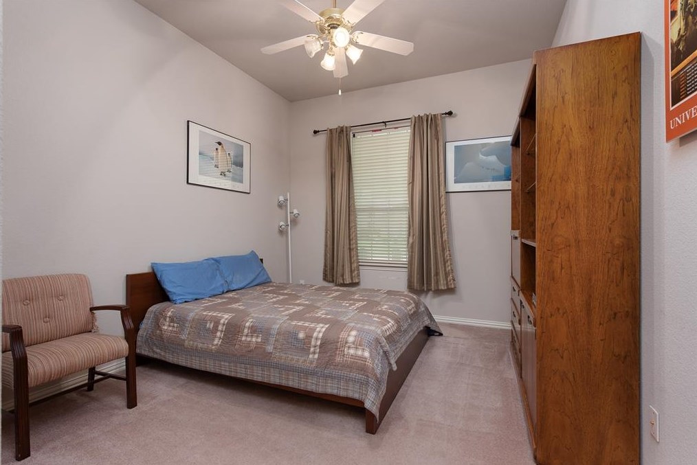 1906 Benedict Ct, Rowlett TX 75088-6702 exterior