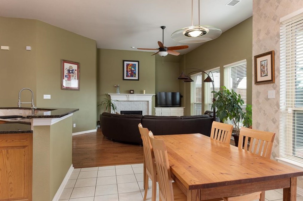 1906 Benedict Ct, Rowlett TX 75088-6702 exterior