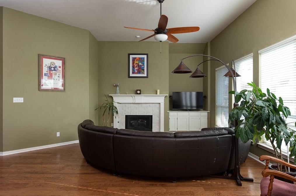 1906 Benedict Ct, Rowlett TX 75088-6702 exterior