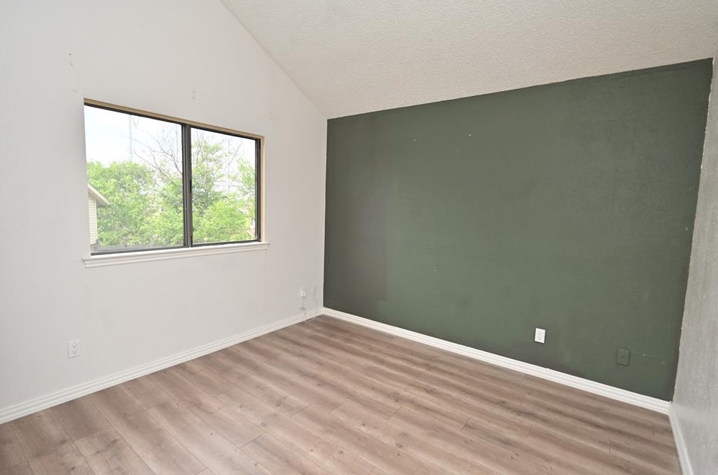 817 Via Madonna, Mesquite TX 75150-3051 exterior