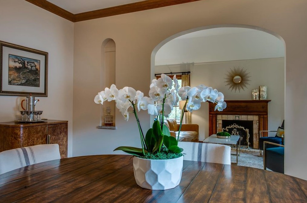 912 Valencia St, Dallas TX  75223-1329 exterior