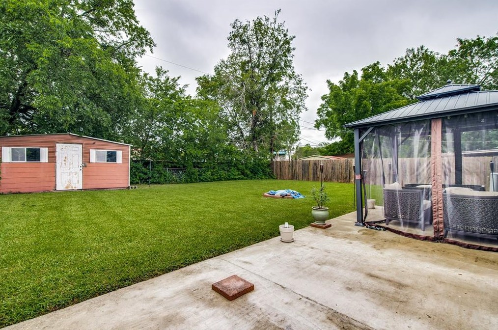 506 Desco Dr, Mesquite TX 75149-3416 exterior