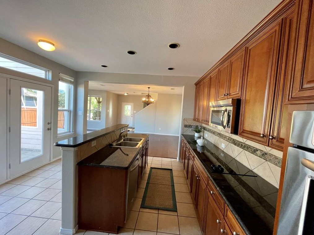 6804 Wind Row Dr, Mckinney TX 75070-8631 exterior