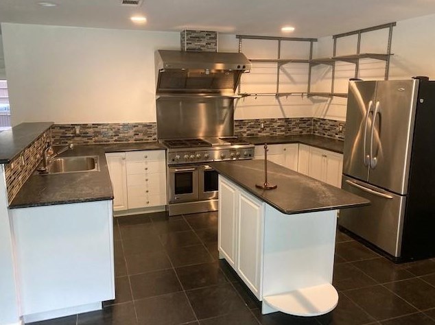 4104 Shorecrest Dr, Dallas TX  75209-1720 exterior