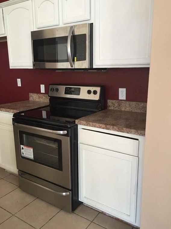 9921 Tanglebrush Dr, Mckinney TX  75070-2845 exterior