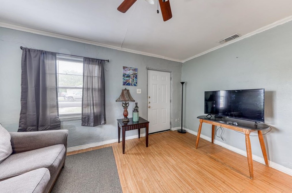 9213 Dodson Dr, Fort Worth TX  76108-2607 exterior