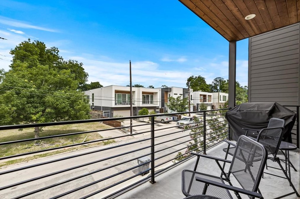 4504 Rusk Ave, Dallas TX  75204-3417 exterior