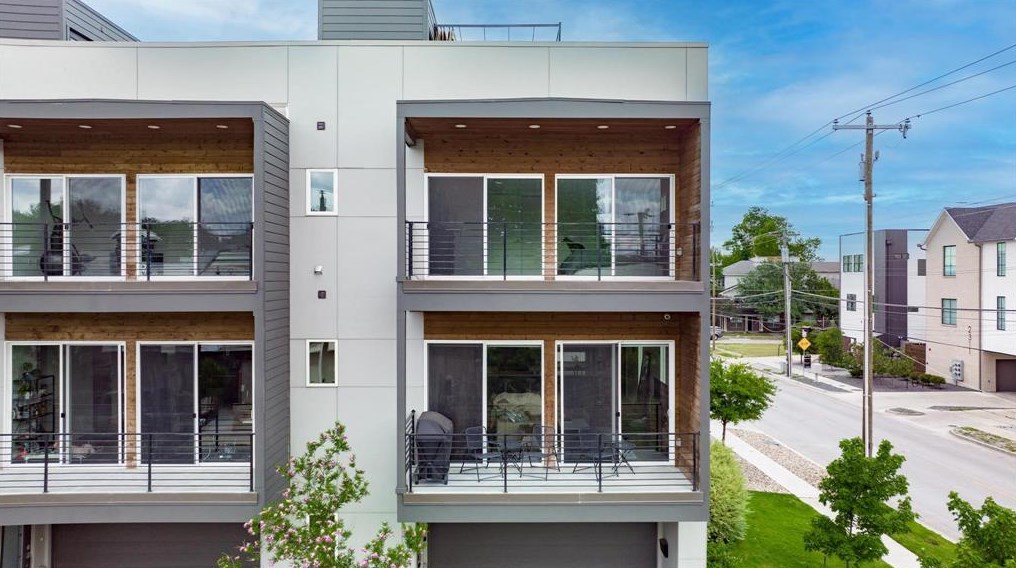 4504 Rusk Ave, Dallas TX  75204-3417 exterior