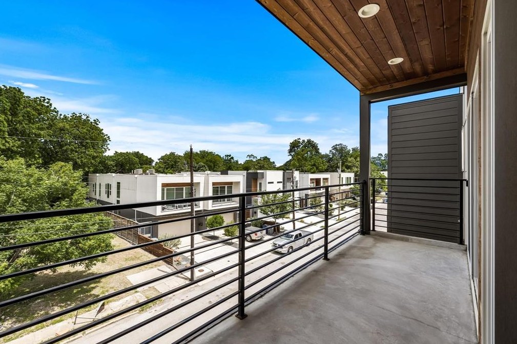 4504 Rusk Ave, Dallas TX  75204-3417 exterior