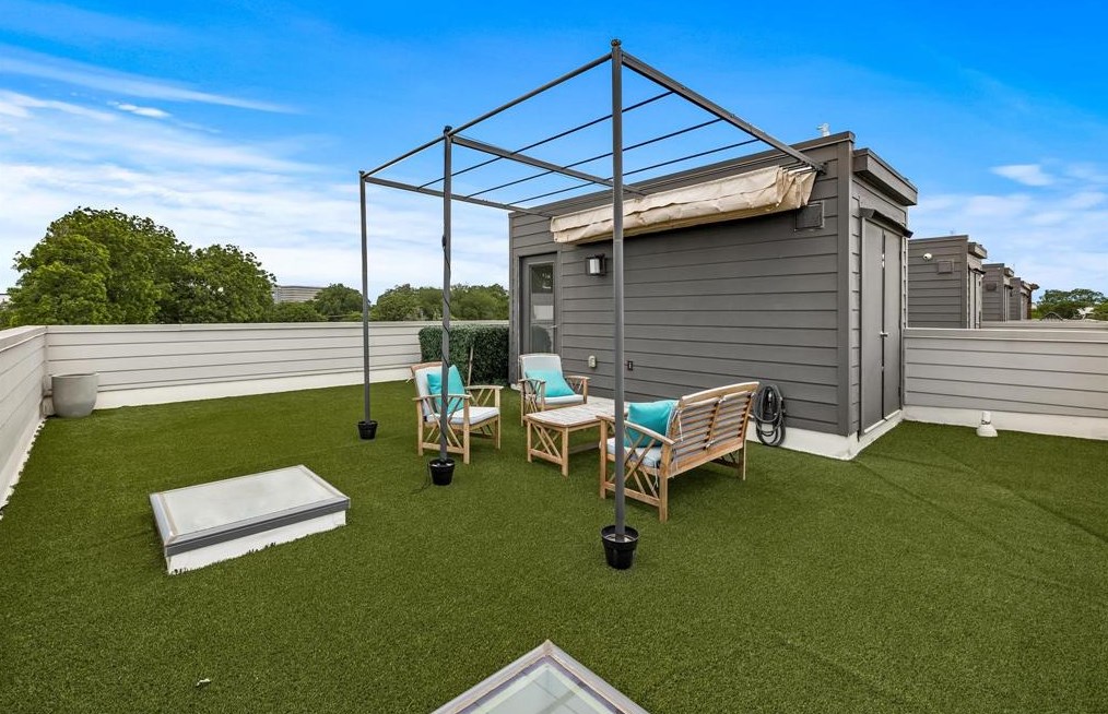 4504 Rusk Ave, Dallas TX  75204-3417 exterior