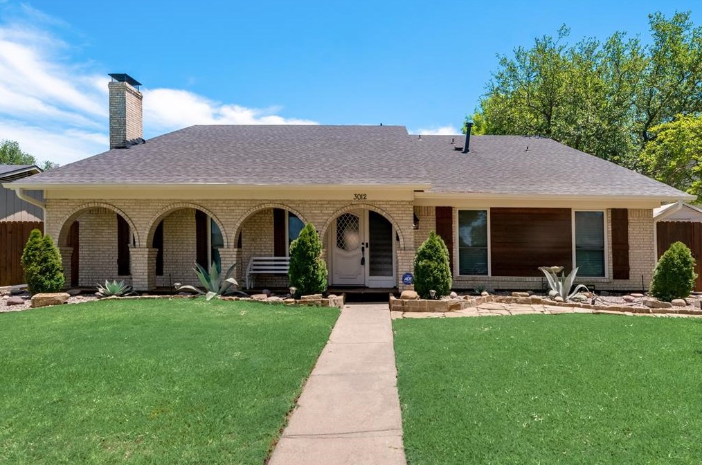 3012 Manchester Dr, Mesquite TX 75150-3554 exterior