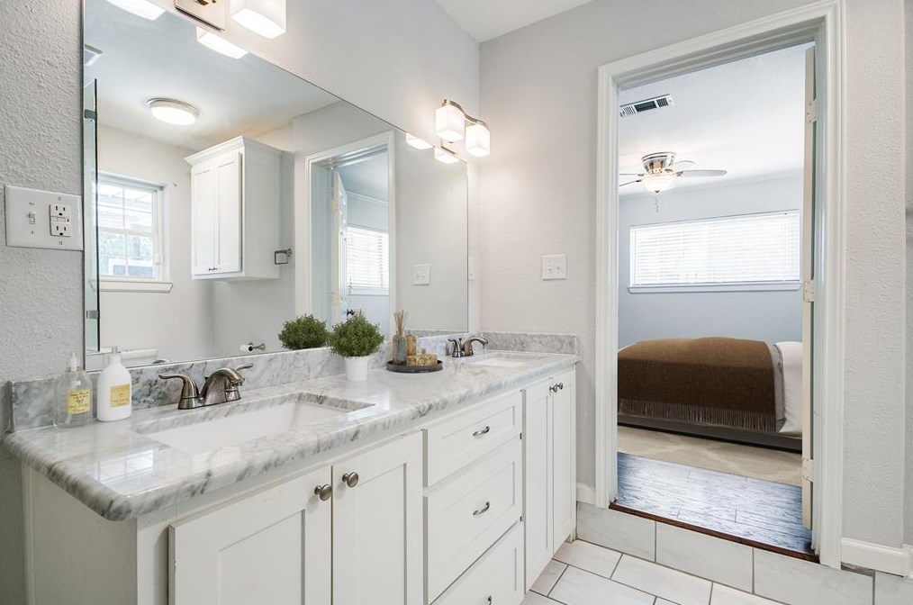 1315 Stevens Rdg Dr, Dallas TX 75211-1739 exterior