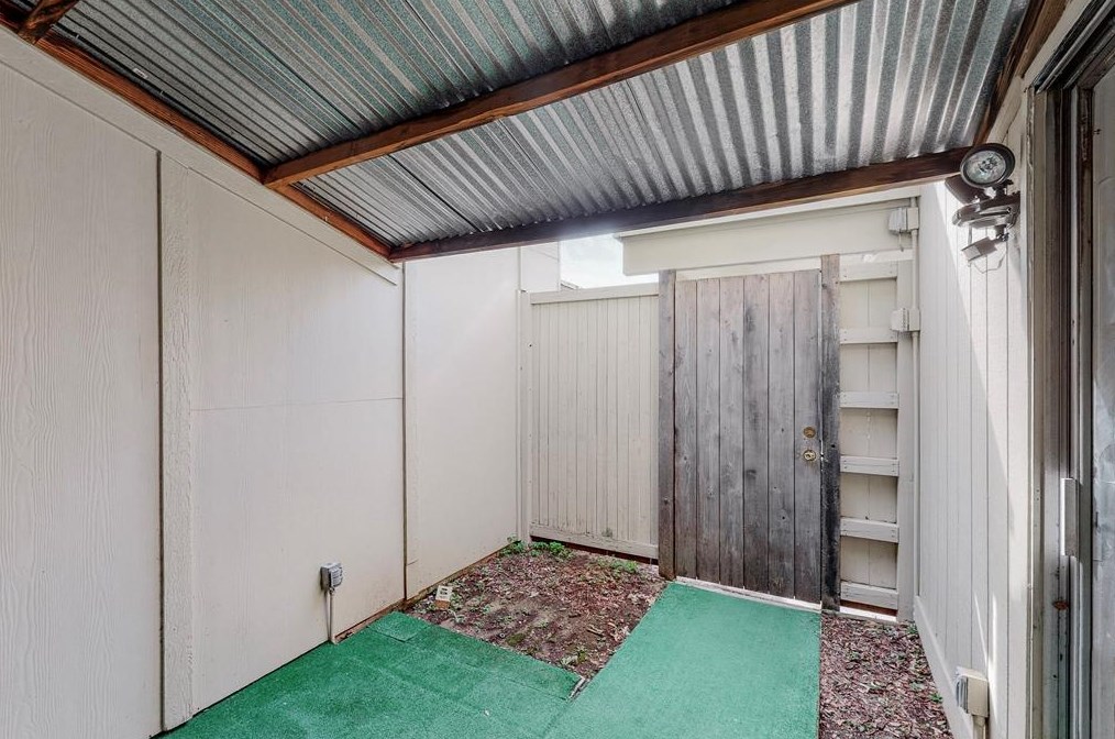 1825 Ridgeview St, Mesquite TX 75149-1514 exterior