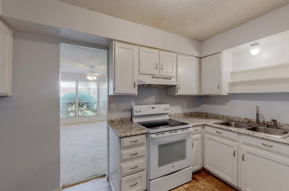 1825 Ridgeview St, Mesquite TX 75149-1514 exterior