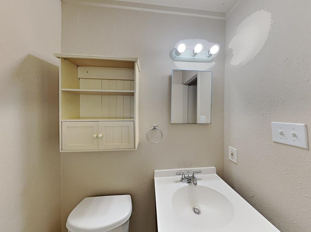 406 White Ave, Mckinney TX  75069-3470 exterior