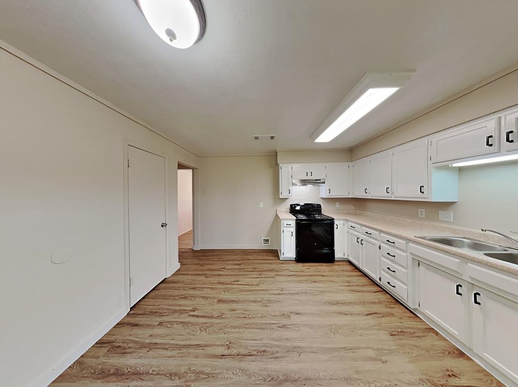 406 White Ave, Mckinney TX  75069-3470 exterior