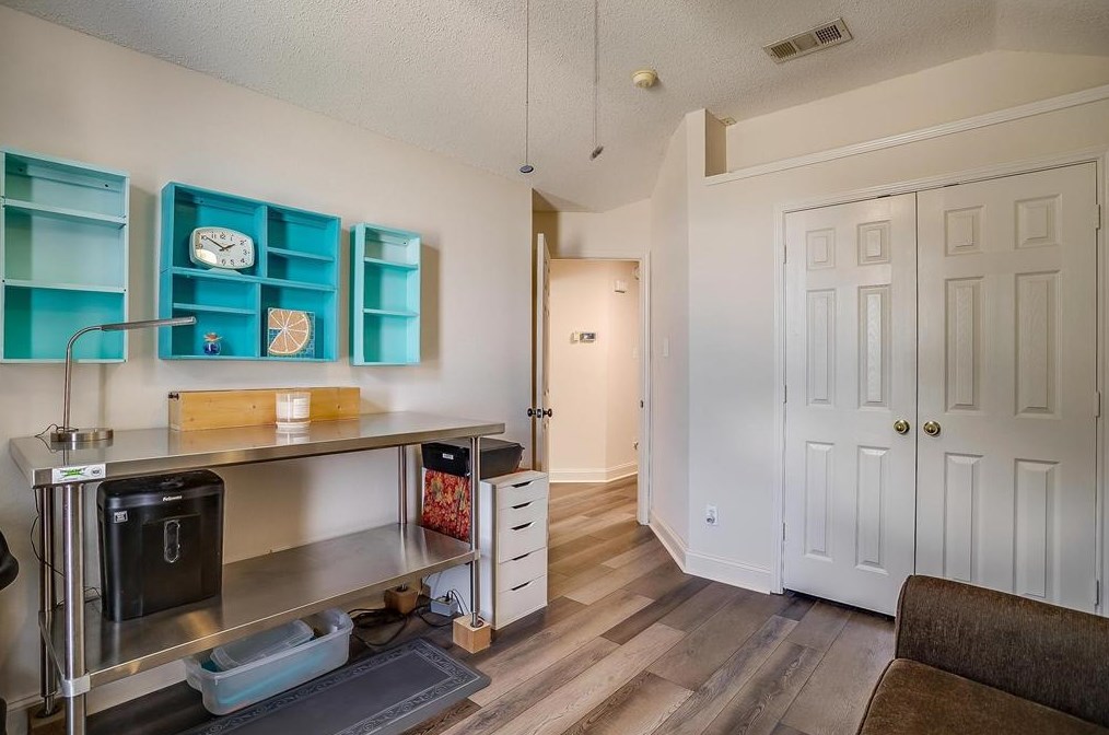 2105 San Simeon Dr, Mesquite TX 75181-4644 exterior