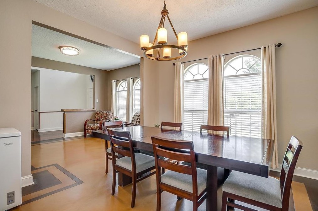 2105 San Simeon Dr, Mesquite TX 75181-4644 exterior