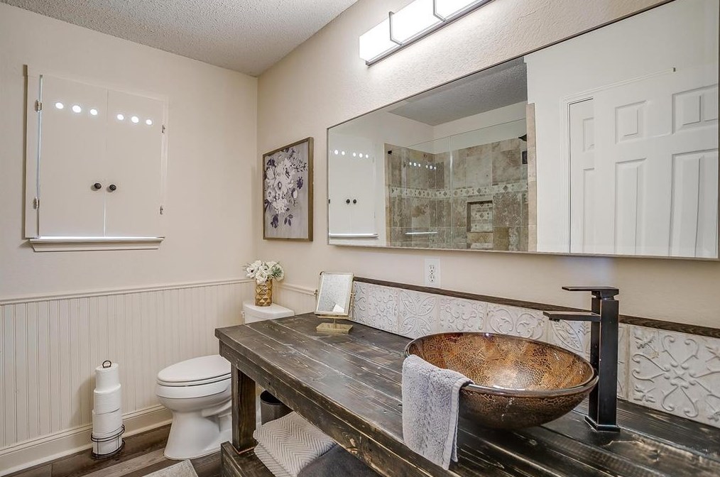 2105 San Simeon Dr, Mesquite TX 75181-4644 exterior