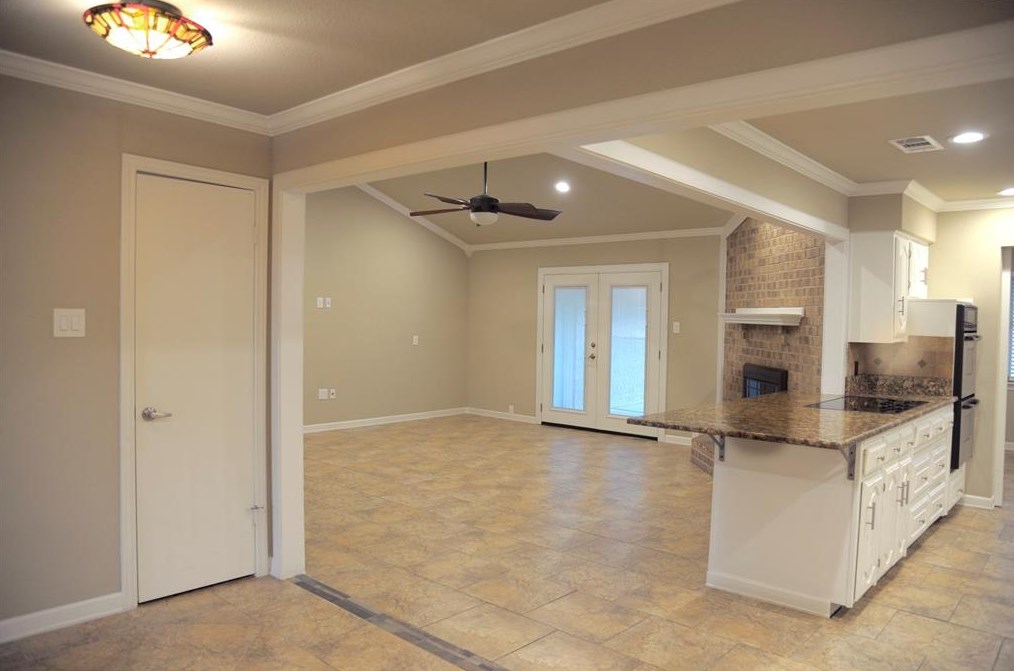 904 Lakeland Dr, Mesquite TX 75149-4940 exterior